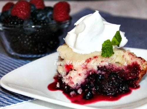 Mixed Berry Dump Cake-4
