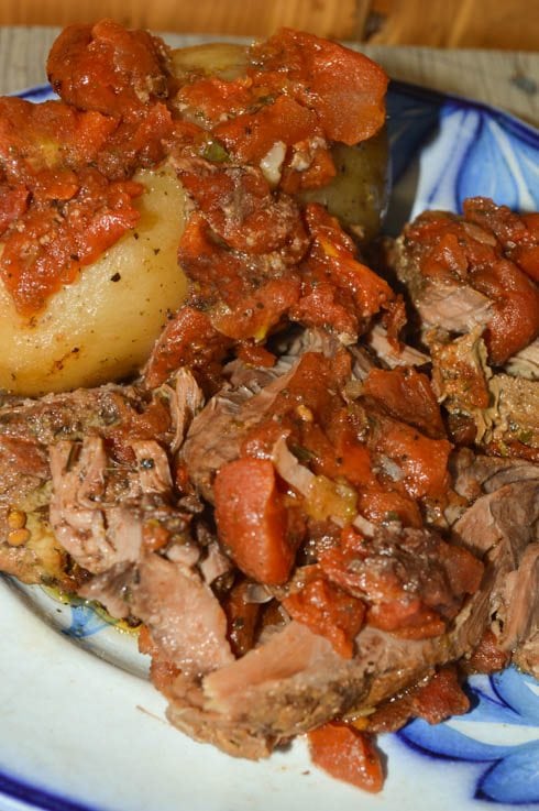 Slow Cooker Greek Beef & Potatoes