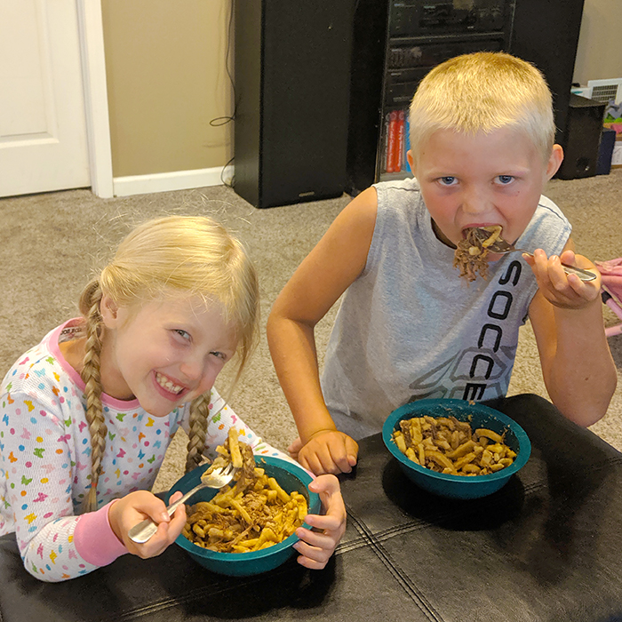 kids eating
