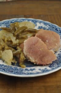 Need an easy way to get dinner only the table? Here are five easy crock pot one pot dinners to try next week.
