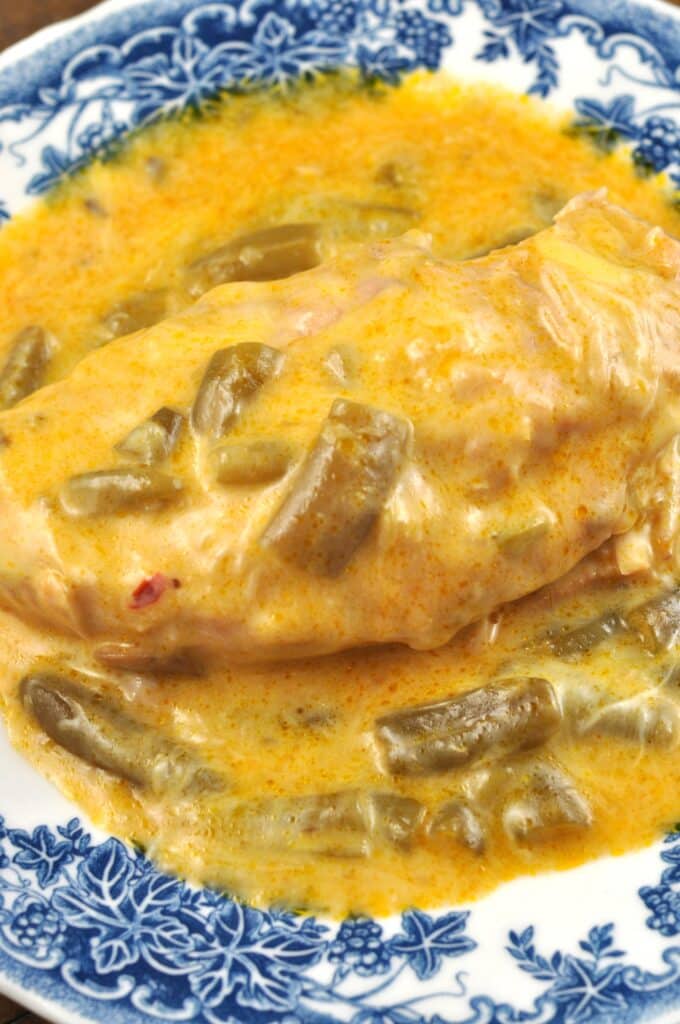 Some of the best slow cooker recipes are super simple to prepare. Here are five quick and easy crock pot recipes to try next week.